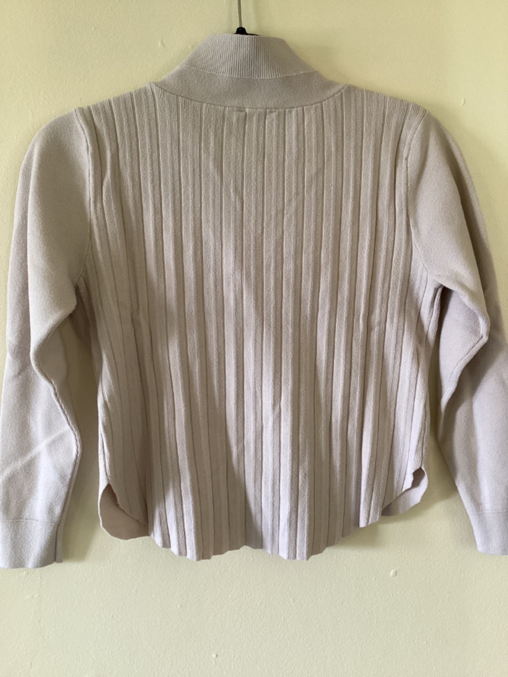 SIONI Sweater - Picture 4 of 6